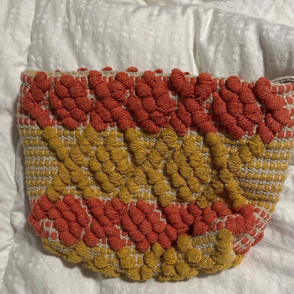 Universal Thread Textured Cosmetic Bag -‎ Red and Yellow - Picture 3 of 6